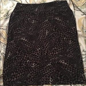 LuLaRoe Black and grey Cassie skirt